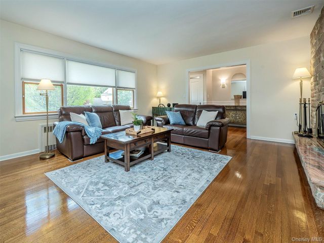 5 Fairfield Avenue, Port Washington, NY 11050