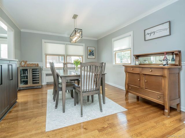 5 Fairfield Avenue, Port Washington, NY 11050