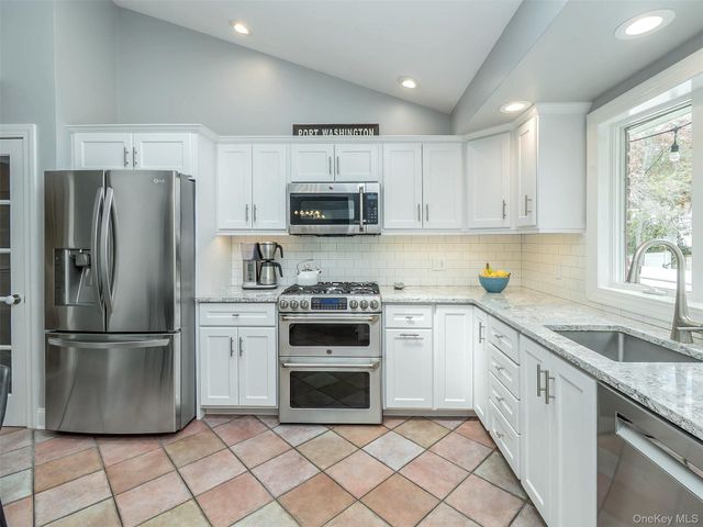 5 Fairfield Avenue, Port Washington, NY 11050