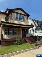 67 Monticello Avenue 65, Newark, NJ 07106