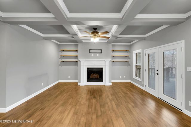 4203 Smarty Jones Dr, Louisville, KY 40214