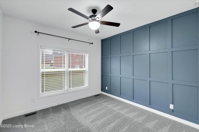 4203 Smarty Jones Dr, Louisville, KY 40214