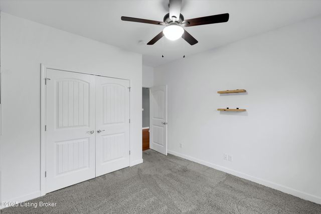 4203 Smarty Jones Dr, Louisville, KY 40214