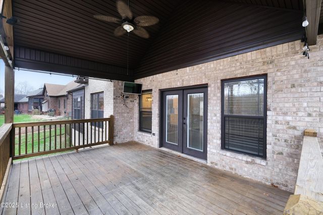 4203 Smarty Jones Dr, Louisville, KY 40214