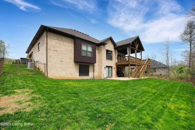 4203 Smarty Jones Dr, Louisville, KY 40214