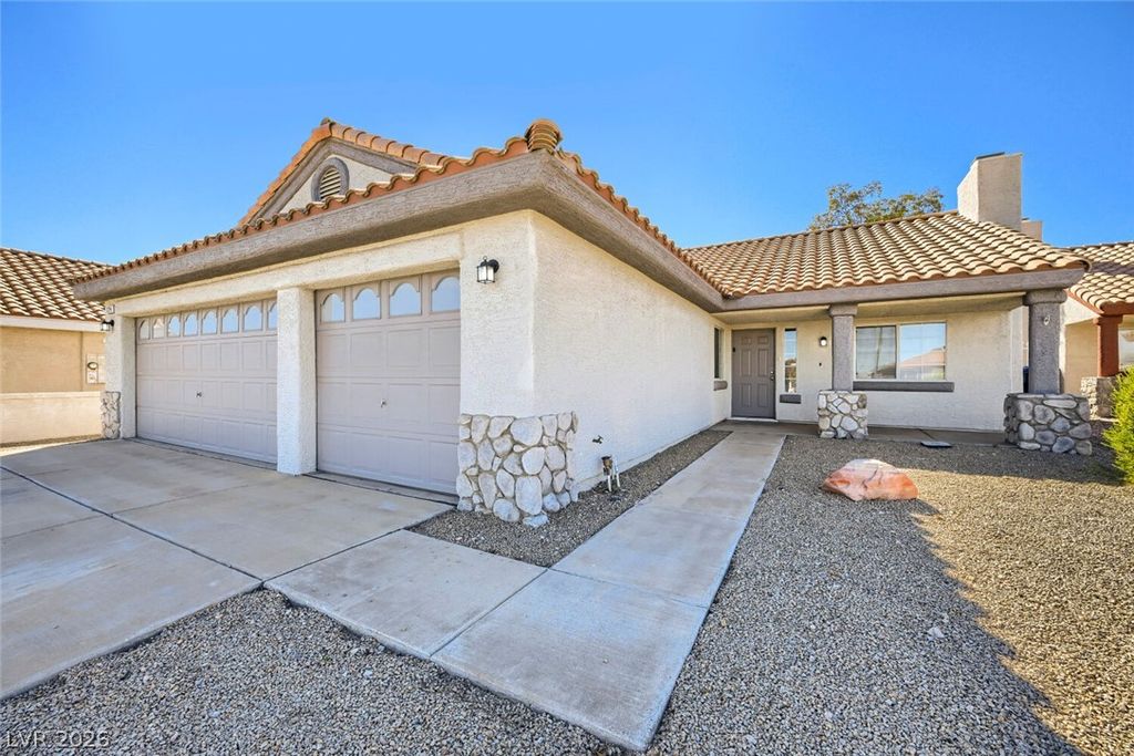124 Grandview Drive, Henderson, NV 89002 — photo 2