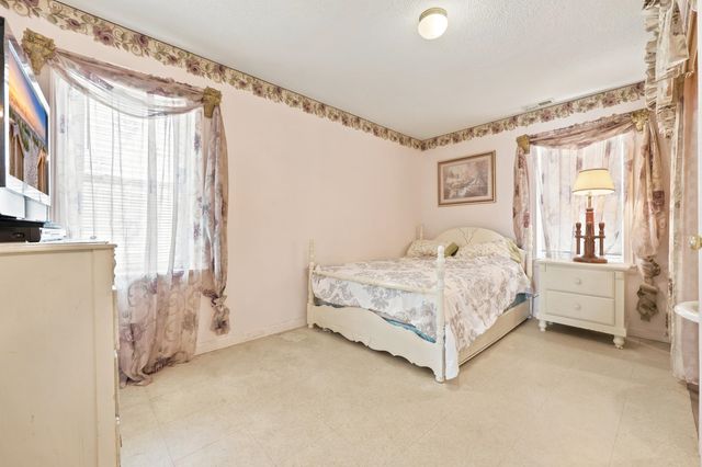 2702 Havens Dr., North Myrtle Beach, SC 29582