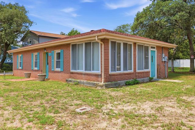 2702 Havens Dr., North Myrtle Beach, SC 29582