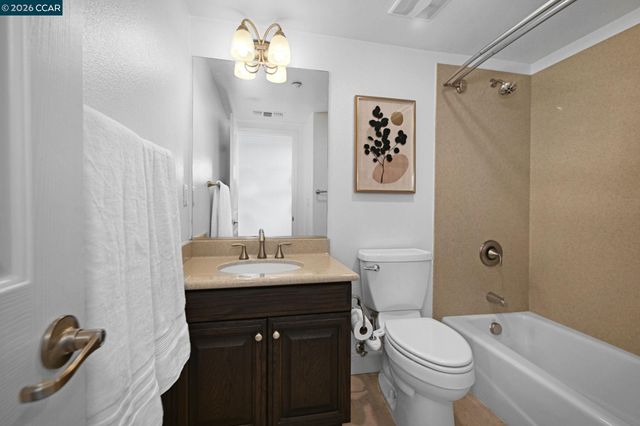 4906 Colchester Ct, Dublin, CA 94568