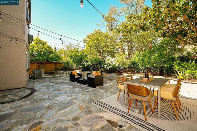 4906 Colchester Ct, Dublin, CA 94568