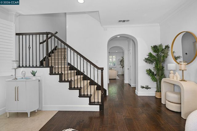 4906 Colchester Ct, Dublin, CA 94568