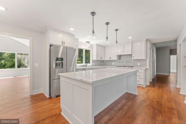 1255 78th Street, Victoria, MN 55386