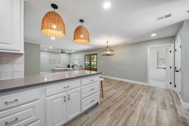 4884 Holly Lane W, Montgomery, TX 77316