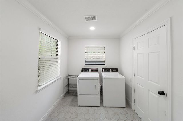 4884 Holly Lane W, Montgomery, TX 77316