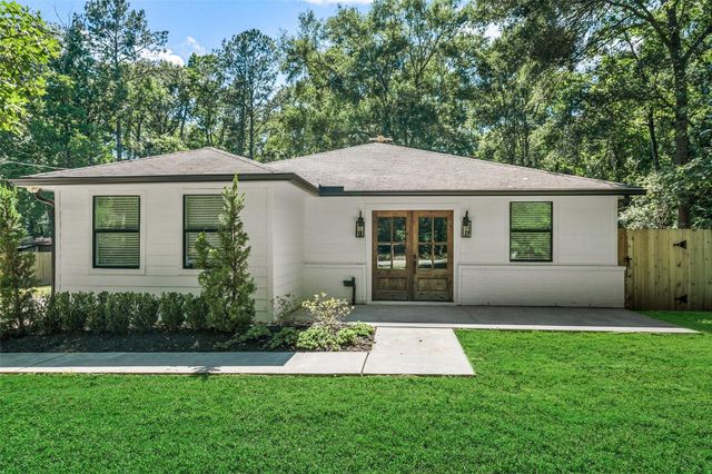 4884 Holly Lane W, Montgomery, TX 77316