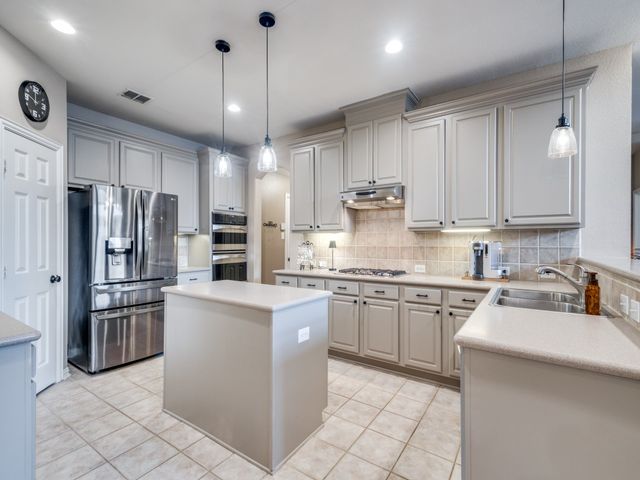 1301 Glen Hollow Lane, Flower Mound, TX 75028