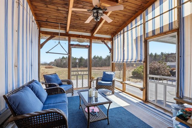 109 Old Center Road, Deerfield, NH 03037