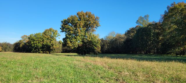 7 Dixon Rd, Shelbyville, TN 37160