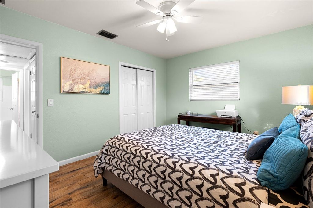 Image 18 of property listing at 1528 CITRUS STREET, Clearwater, FL 33756