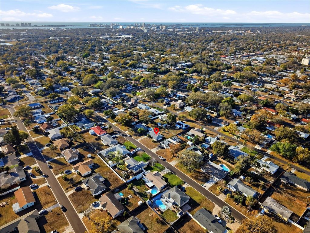 Image 30 of property listing at 1528 CITRUS STREET, Clearwater, FL 33756