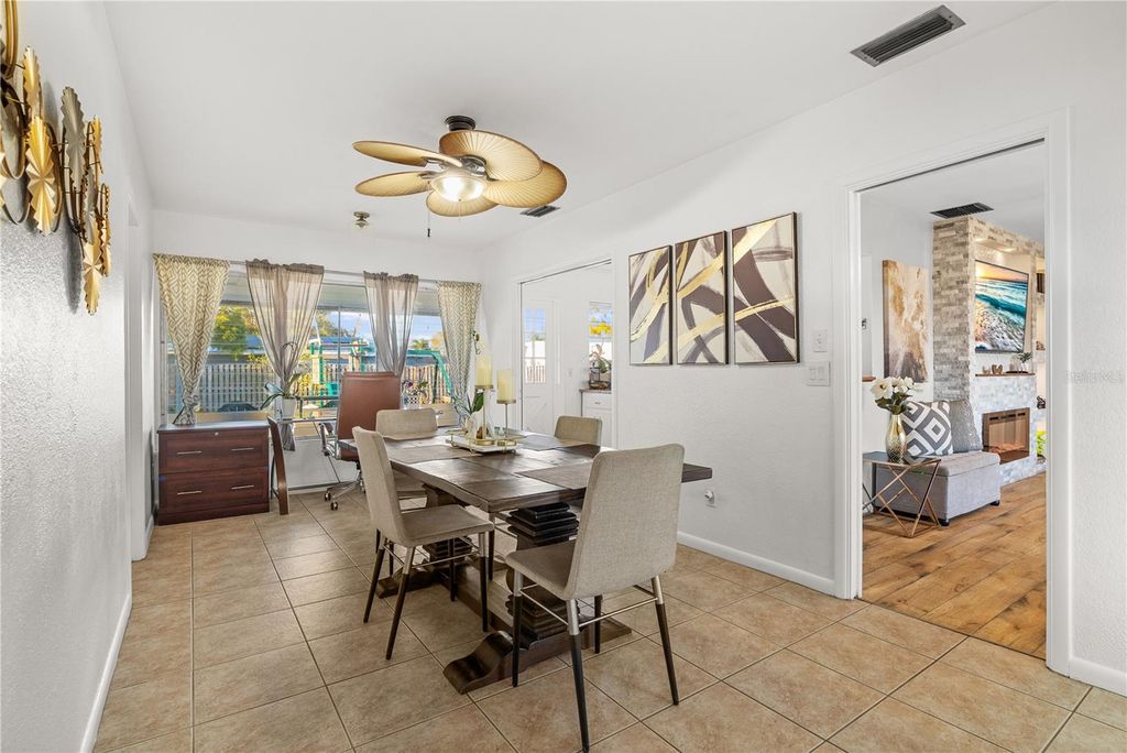 Image 5 of property listing at 1528 CITRUS STREET, Clearwater, FL 33756