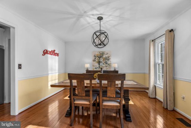 5356 WADE LN, Woodbridge, VA 22192