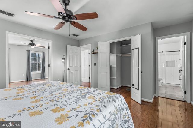 5356 WADE LN, Woodbridge, VA 22192