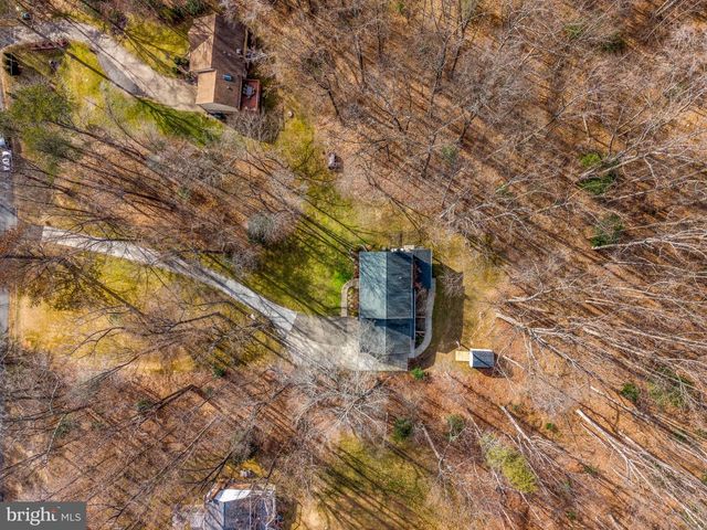 5356 WADE LN, Woodbridge, VA 22192