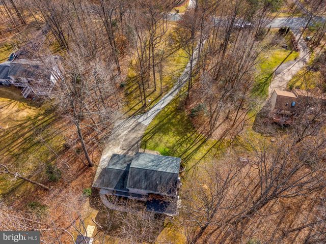 5356 WADE LN, Woodbridge, VA 22192