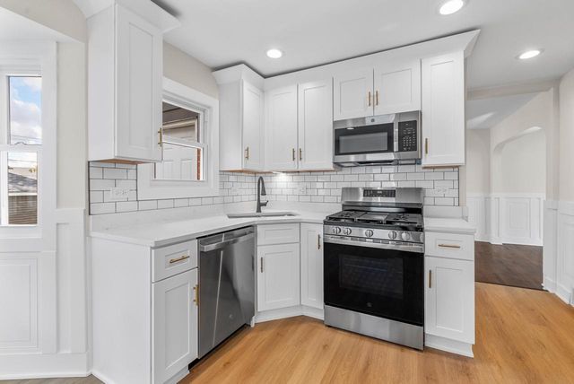 4571 N 39th STREET, Milwaukee, WI 53209