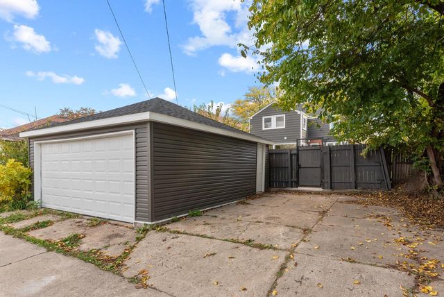 4571 N 39th STREET, Milwaukee, WI 53209