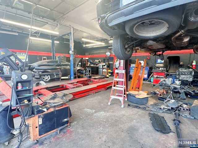 141 Johnson Avenue, Hackensack, NJ 07601