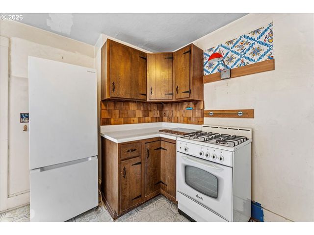 4634 Ne 31ST Ave, Portland, OR 97211