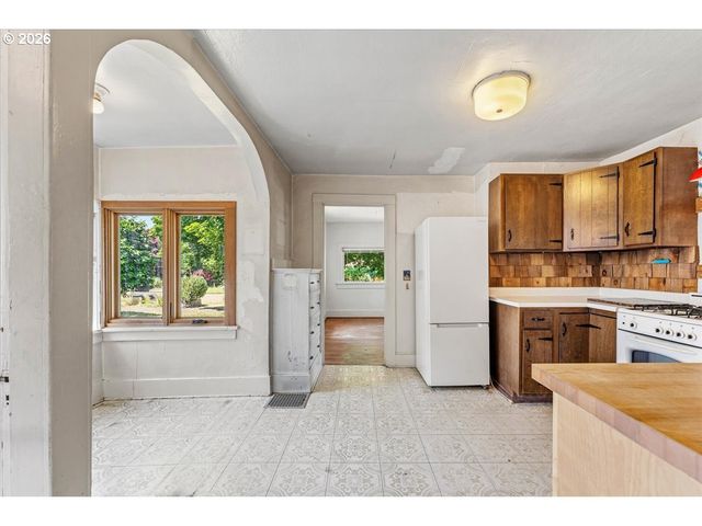 4634 Ne 31ST Ave, Portland, OR 97211