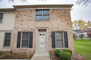 1845 Bristol Walk, Hoffman Estates, IL 60619