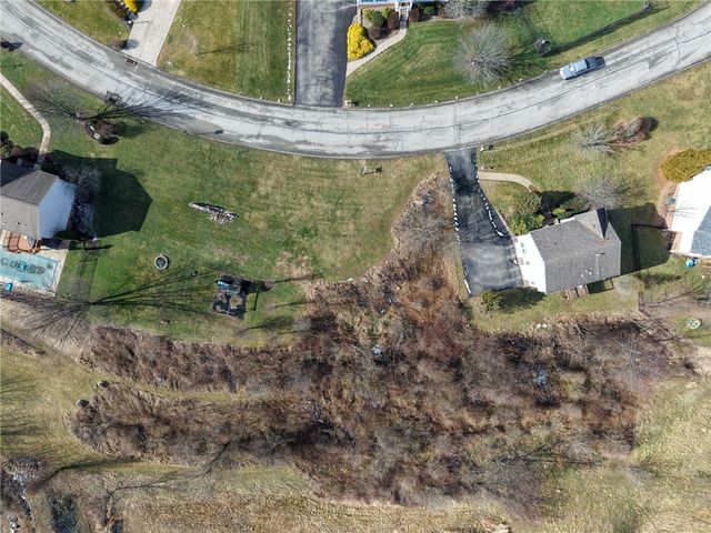 0 Gaelic Dr, Hempfield Twp, PA 15601