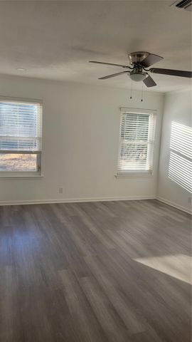 1903 Londonderry DR, Leander, TX 78641