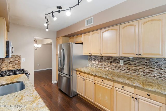42 Fox Drive, Jackson, NJ 08527
