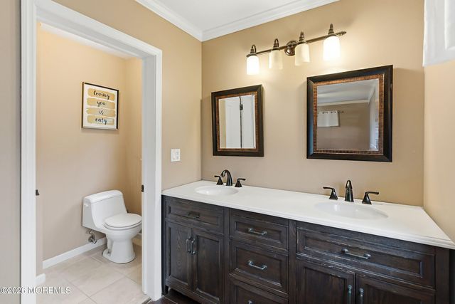 42 Fox Drive, Jackson, NJ 08527