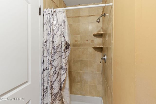 42 Fox Drive, Jackson, NJ 08527