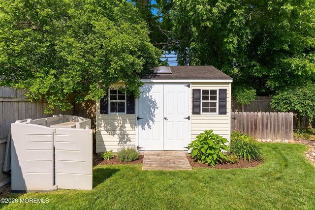42 Fox Drive, Jackson, NJ 08527