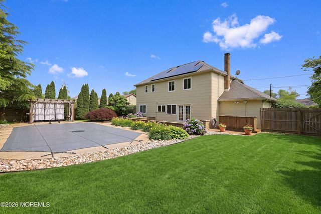42 Fox Drive, Jackson, NJ 08527