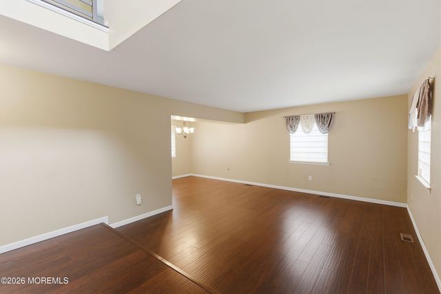 42 Fox Drive, Jackson, NJ 08527