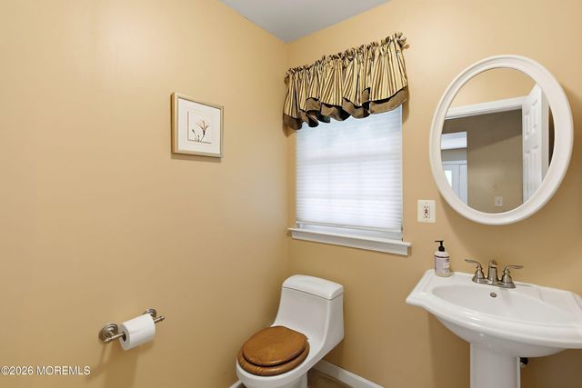 42 Fox Drive, Jackson, NJ 08527
