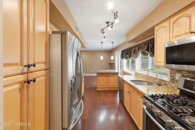 42 Fox Drive, Jackson, NJ 08527