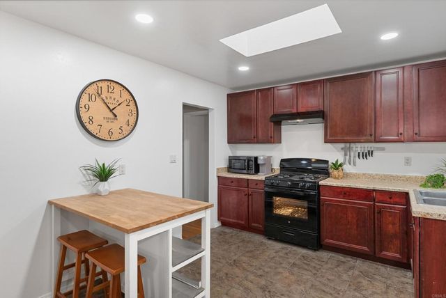 268 Sierra Way, Chula Vista, CA 91911