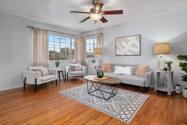 268 Sierra Way, Chula Vista, CA 91911