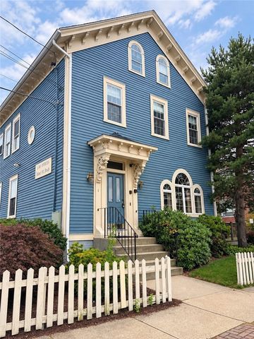 1 Grove Avenue, East Providence, RI 02914