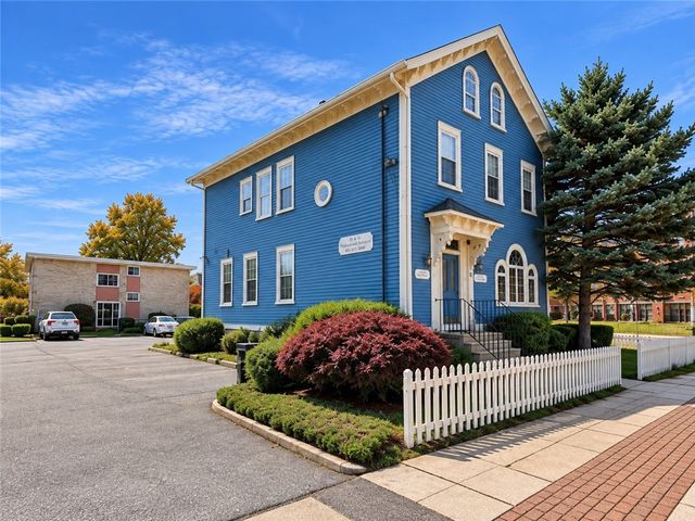 1 Grove Avenue, East Providence, RI 02914