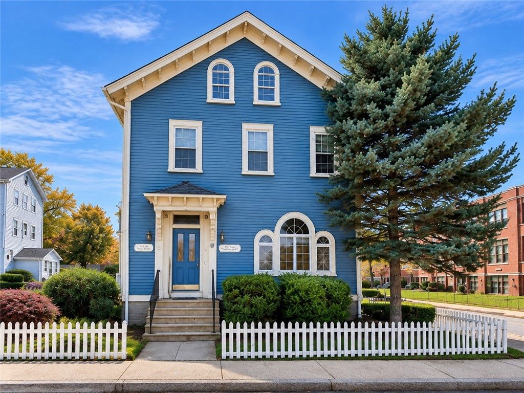 1 Grove Avenue, East Providence, RI 02914